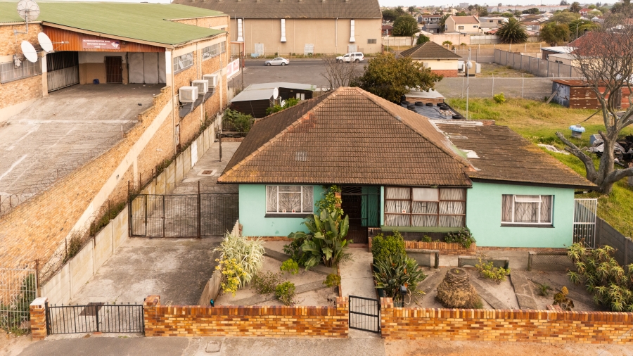 3 Bedroom Property for Sale in Elsies River Western Cape